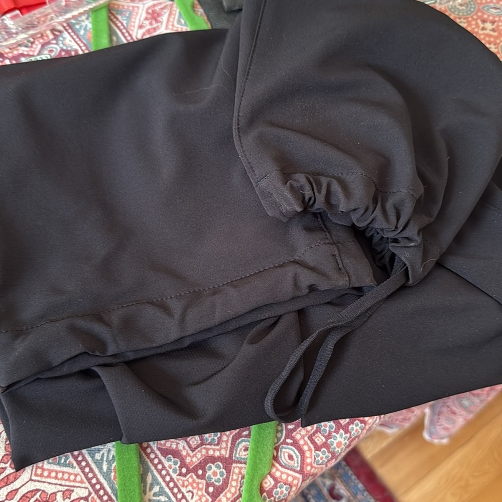 Athleta Black Drawstring Leg Pants - Picture 4 of 5